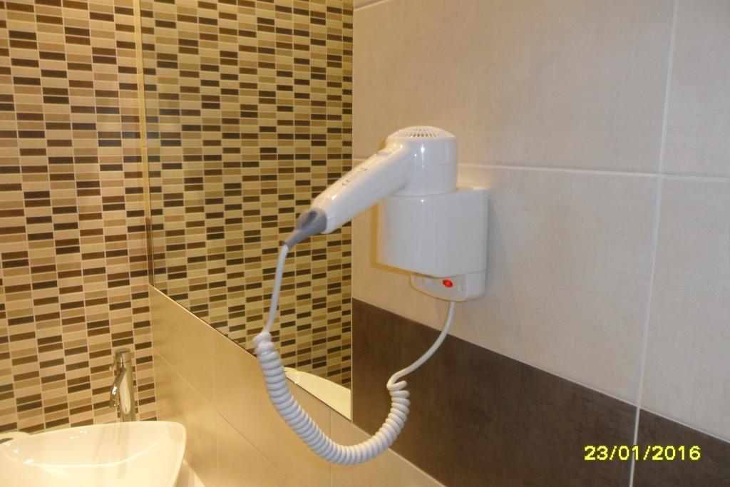 Location Lory Hotel Busto Arsizio Bagian luar foto
