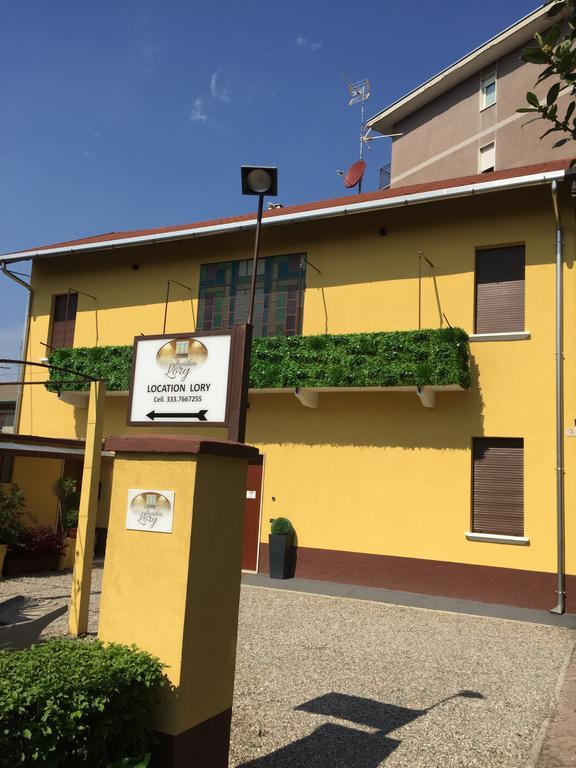 Location Lory Hotel Busto Arsizio Bagian luar foto