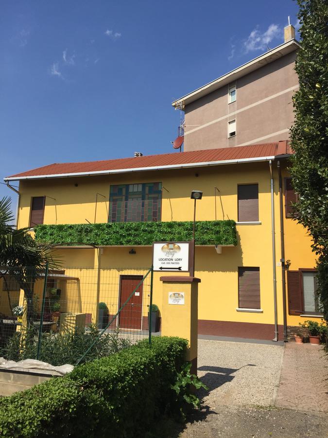 Location Lory Hotel Busto Arsizio Bagian luar foto